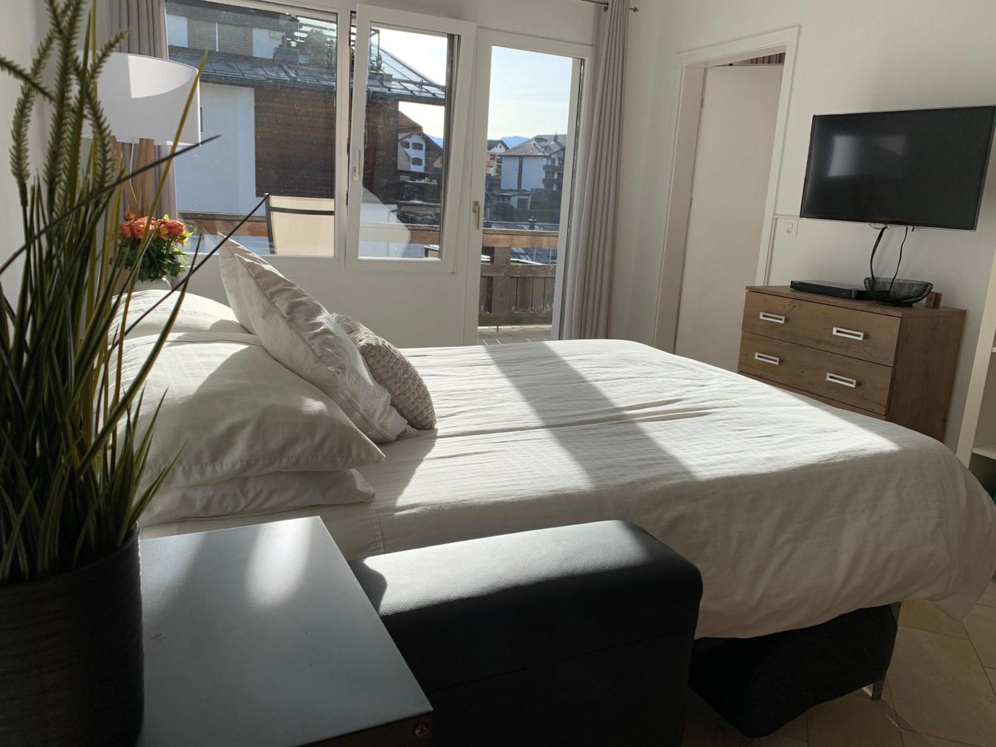 Apartment Near Laax Lake Luaran gambar